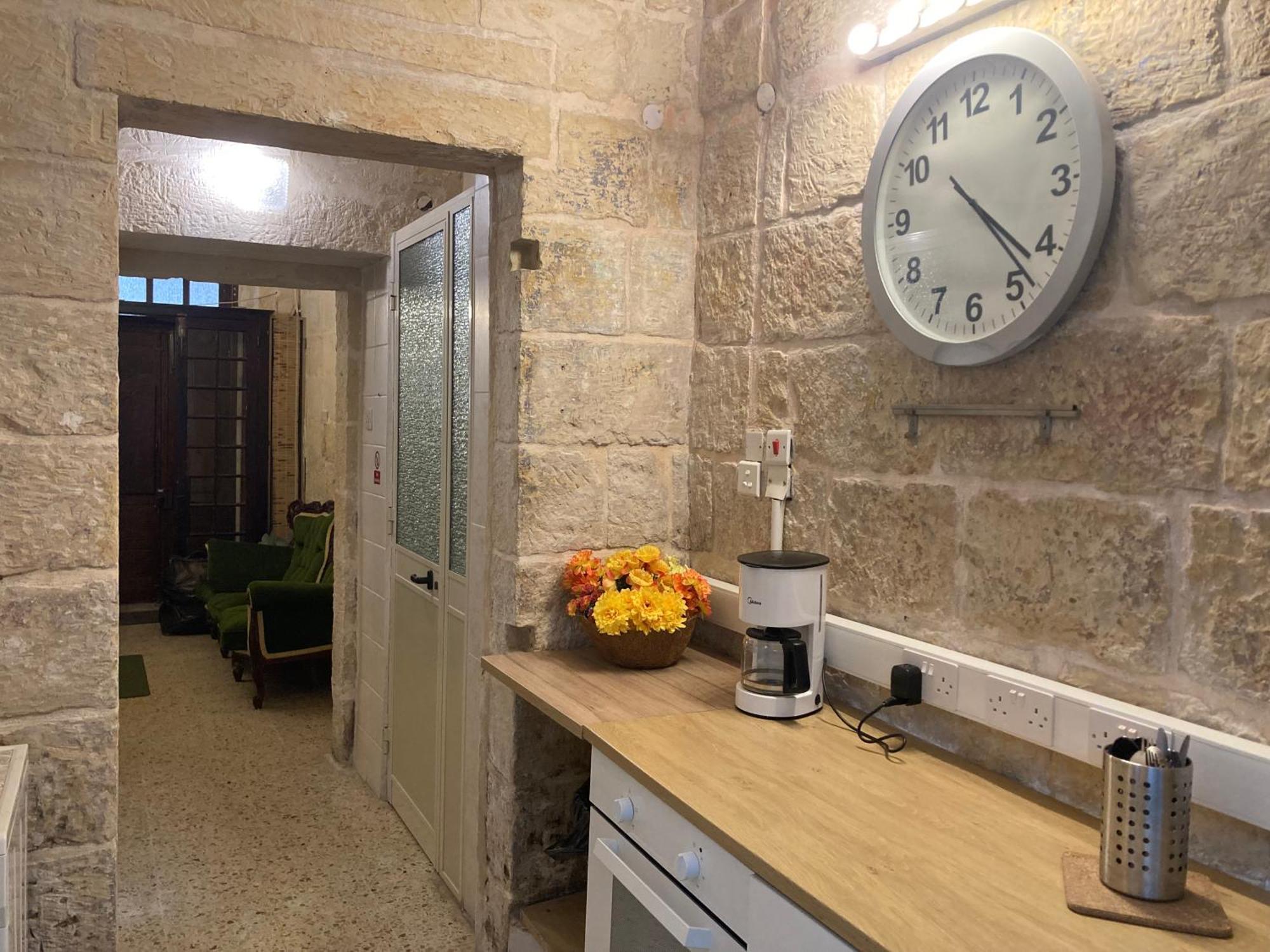 Charming Central Townhouse In Sliema Steps From Promenade And Sliema Ferry Daire Dış mekan fotoğraf